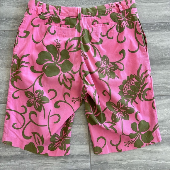 Trina Turk Men’s Shorts - Picture 2 of 5